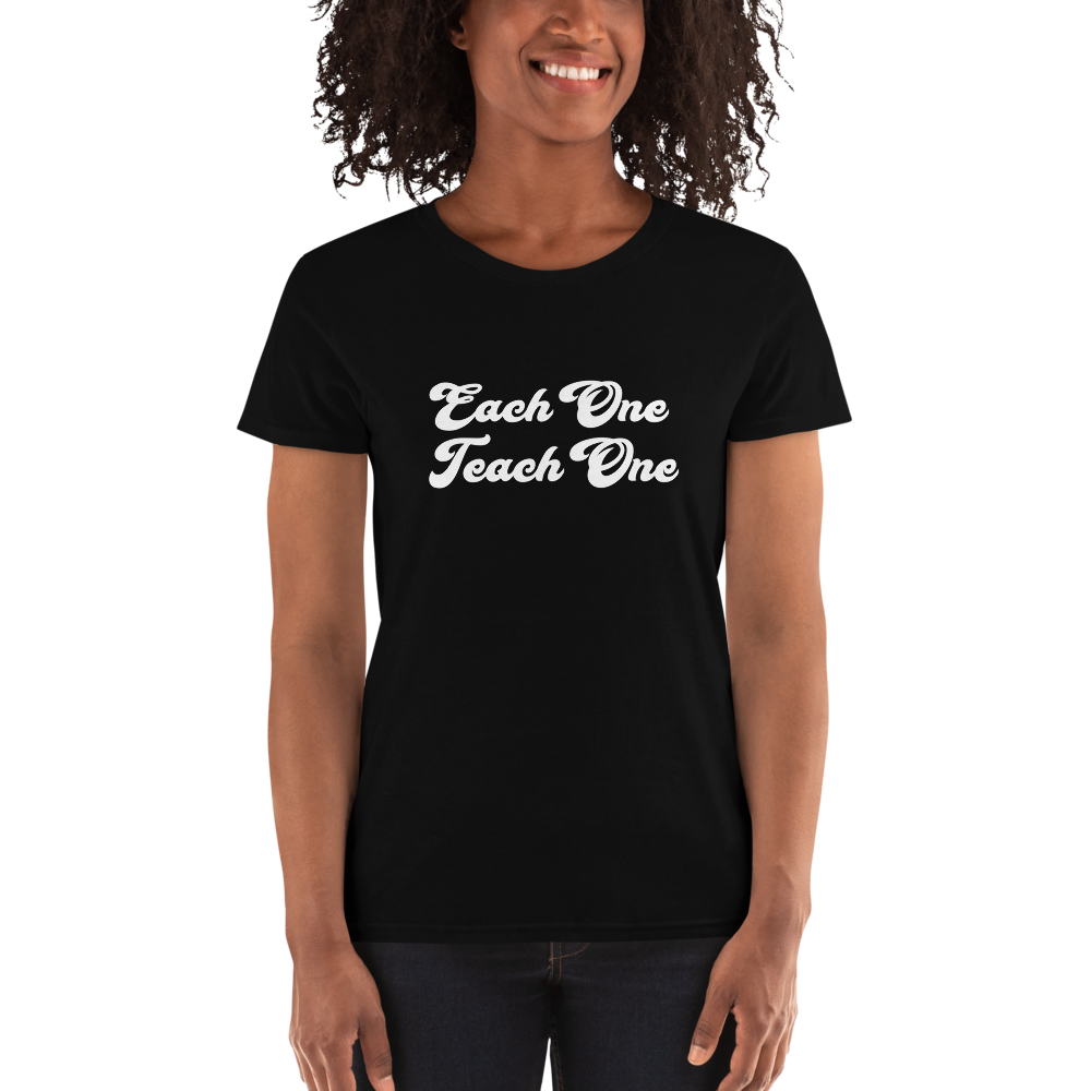 Women's short sleeve t-shirt